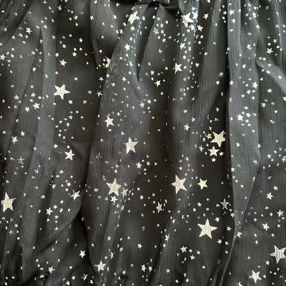 Cupshe Black Silver Glitter Star Print Peasant Sleeve Romper Black Silver Stars - Picture 4 of 9